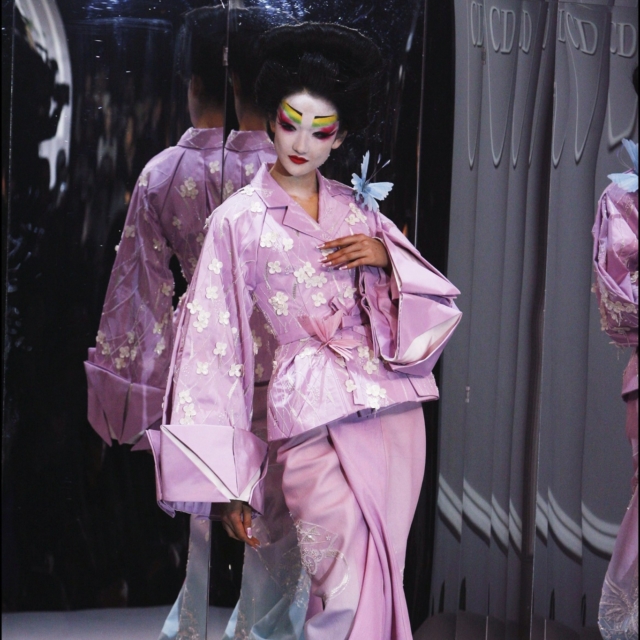 V&A brings kimono culture to London